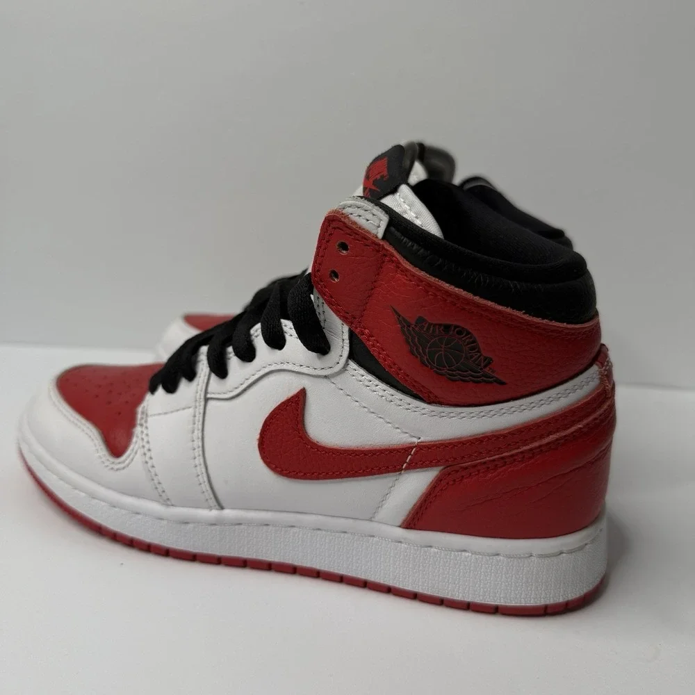 Nike Air Jordan 1‎ Retro High OG Heritage Red White 555088-161 Womens Sz 7 , 5Y